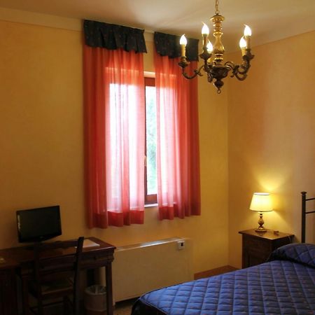 Villa Rinalducci ファーノ 部屋 写真