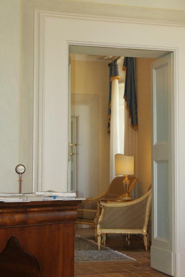Villa Rinalducci ファーノ エクステリア 写真